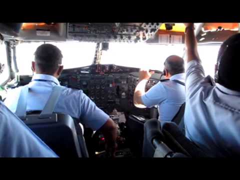 Transporte Aereo Militar Boeing 727-200 flight.