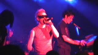 Earthsuit - Fire Escape 5/17/2002 - ArtOfficial Tour