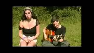 Amy Winehouse  &quot;(There is ) no greater love &quot; Live acoustique 2003
