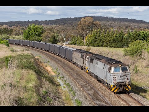 4K Qube Train 1813 containerised grain heading towards Narromine on friday 29th