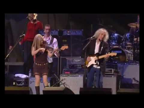 Albert Lee - Live at Wembley, London - Playing Country Boy