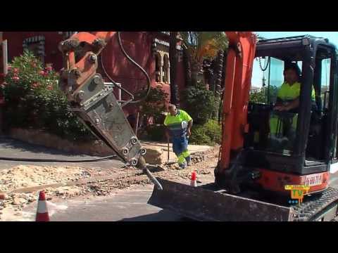 02/10/2013 – MEJORAS EN LA RED DE AGUA POTABLE  EN CARAVANA