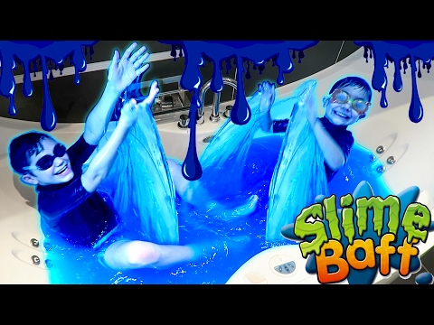BAIN DE SLIME GÉANT DANS UN JACUZZI - GIANT SLIME BATH
