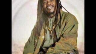 Download lagu Luciano - One In a Billion mp3