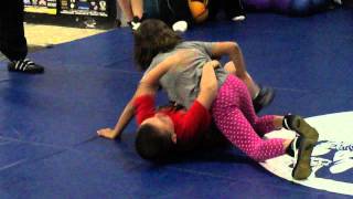 Download lagu UGA KIDS GRAPPLING LIL DYLAN VS. KATRINA mp3
