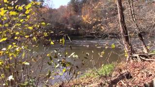 preview picture of video 'Murphy, NC River Walk, or Riverwalk Path , Scenic River View Hike. Part 1.'