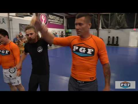 Roger Coelho vs Keahi Makekau - PGF Week 1 - Black Belt vs White Belt