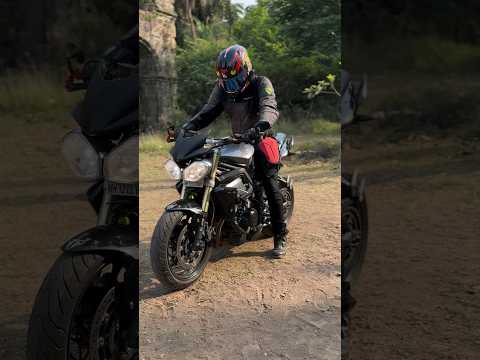 Triumph street triple  with full system arrow exhaust startup and revving ! Earphones recommended !