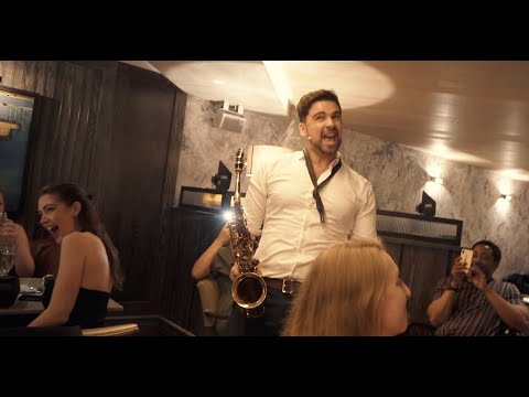 The Legends Collective - Live Roaming Band For Weddings UK