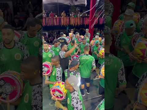 Perfeição essa bossa da bateria da Imperatriz para o carnaval 2024