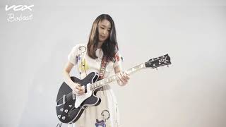 Video thumbnail for VOX Bobcat S66 und V90 Gitarren mit SHOKA OKUBO (Teil 1) by voxampsde