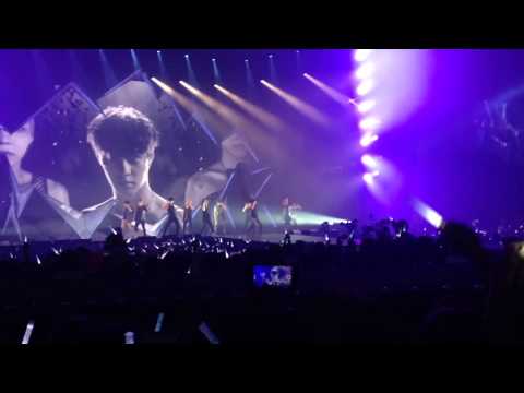 140913 EXO Planet in BKK day1 #let out the beast