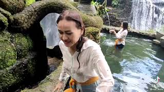 Download lagu mandi di sungai keliatan anu nya #tiktok sexy mp3