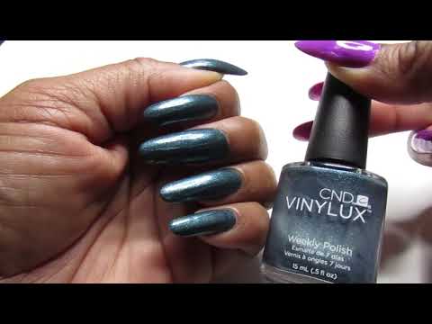 Hunter Green Acrylic Nails
