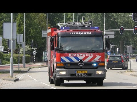 Tankautospuit Brandweer Haarlem West met Spoed naar een Voertuigbrand