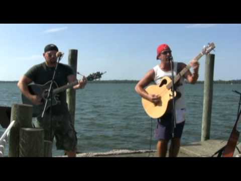 Boyd Baker in an acoustic duo called Eargazm with guitarist Chris Mathers Pt 1