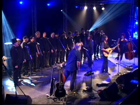 Show of Hands & Spooky Mens Chorale - Don't You Want Me.  Shrewsbury Folk Festival