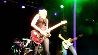 Joanne Shaw Taylor - Kiss The Ground Goodbye, Newcastle 2011.