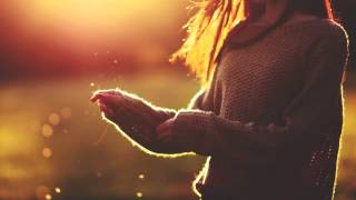 Aurora Feat. Laura Hahn - Fall For You