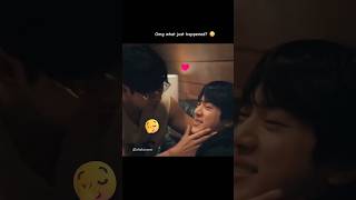 Download lagu Omg what just happened 😳 #shorts #bts #jin #taehyung #taejin mp3