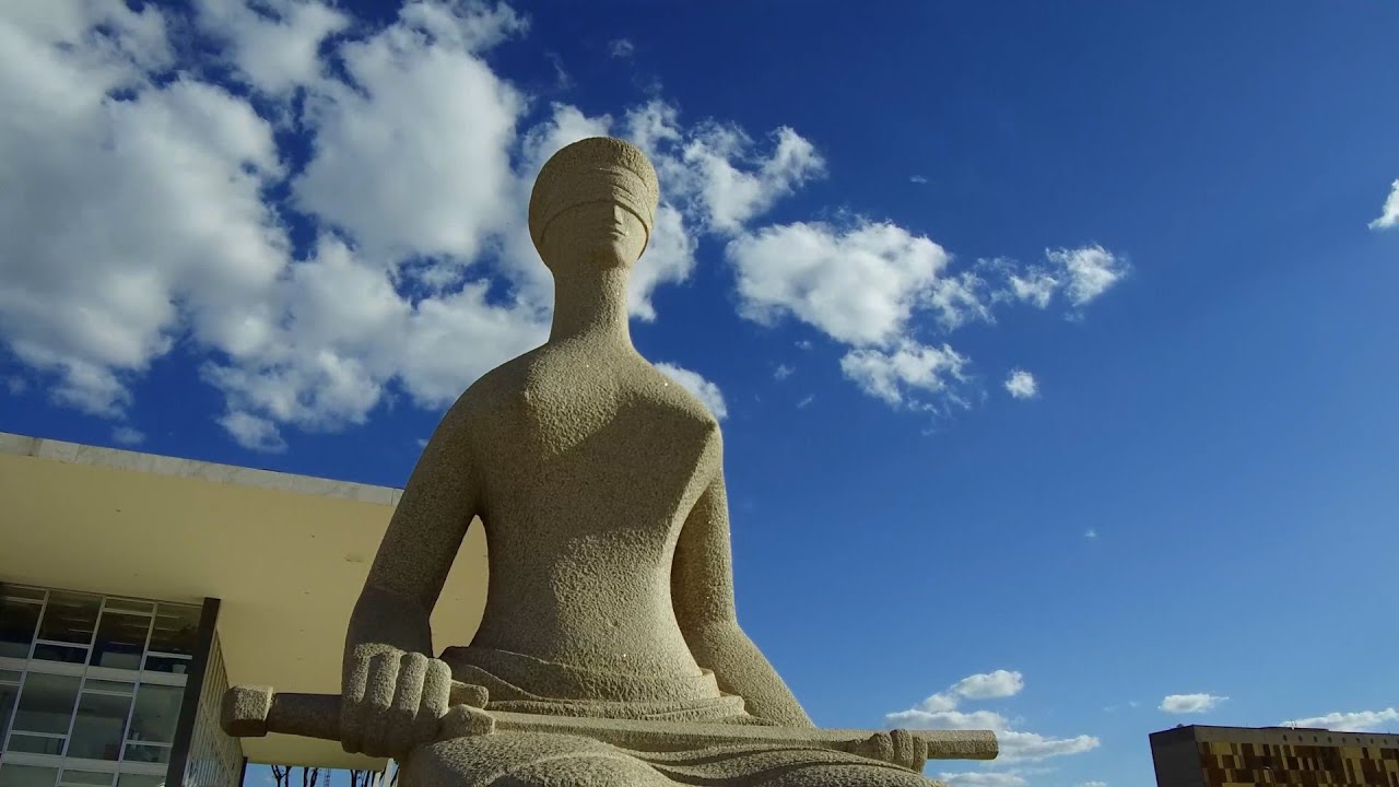 Audiodescrição | 🎥 Documentário - “O que é Justiça”