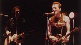 The Clash - Train In Vain (LIve at L&#39;Hippodrome de Paris - France - 8 May 1981)