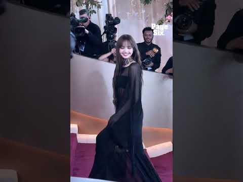 "The White Lotus" season 3 star Lisa has arrived to the 2026 Golden Globes 🖤 #shorts