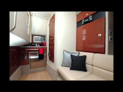 Formula 350 Crossover Bowrider