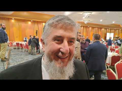 Ferki Shala i përgjigjet gazetarit islamofob Val(b)on Syla :))