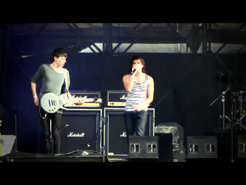 El Sin Sentido Hola Radio Rock al Parque