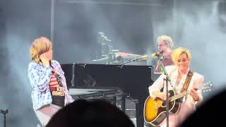 Looking Out - Brandi Carlile &amp; Amy Ray @ The Gorge 5.30.26