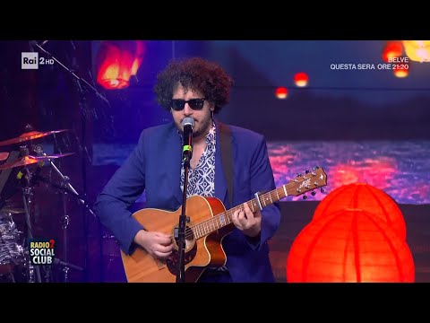 Nicolò Carnesi con "Dinamite" - Radio2 Social Club 03/10/2023