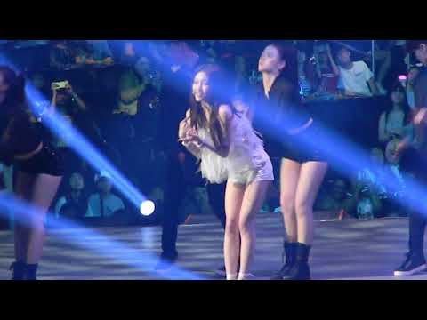 [FANCAM/직캠] 180812 KCON LA USA 2018 - Chungha Love U