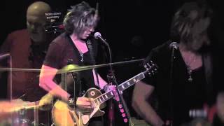 Kevin Russell Live