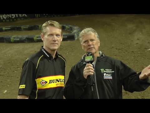 Dunlop Motorcycle Tires Track Conditions Report - Detroit - Race Day LIVE - 2017