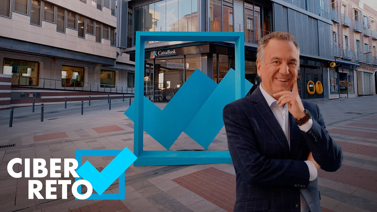 V&iacute;deo en qu&egrave; Roberto Brasero adverteix sobre fraus bancaris en SMS i trucades falses, mostrant exemples a la pantalla.