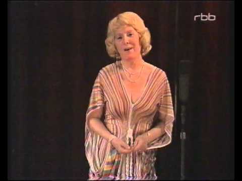 Blandine Ebinger "Jonny"