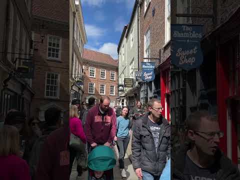 The Shambles, York. NOT Harry Potter Diagonal Alley 📸