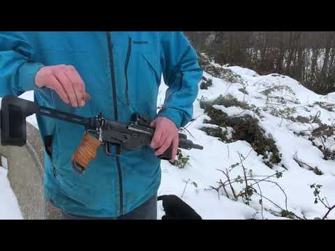 Foster Huntington Modernized Sten MKII