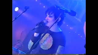 Siouxsie /John Cale / Budgie ~ Gun (Paradiso  Amsterdam 98)