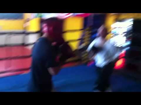 Round 2 boxing round 2 (white shirt)