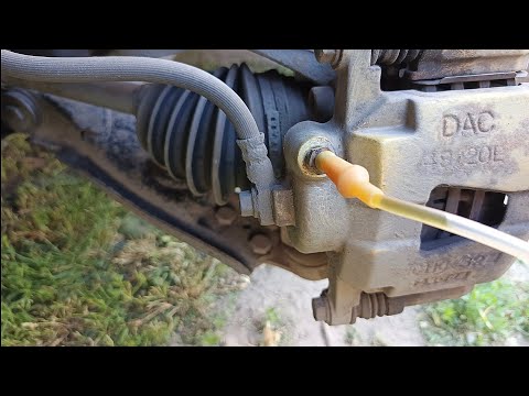 Замена тормозной жидкости на Ланос без ямы.