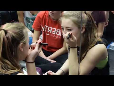 Tusky Cats Dani's Make-up Lesson 1