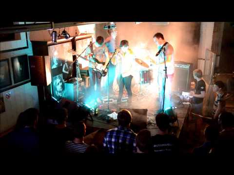 Rhinos Are People Too - Pelkuri [Live at 't Kroegske, Bree]