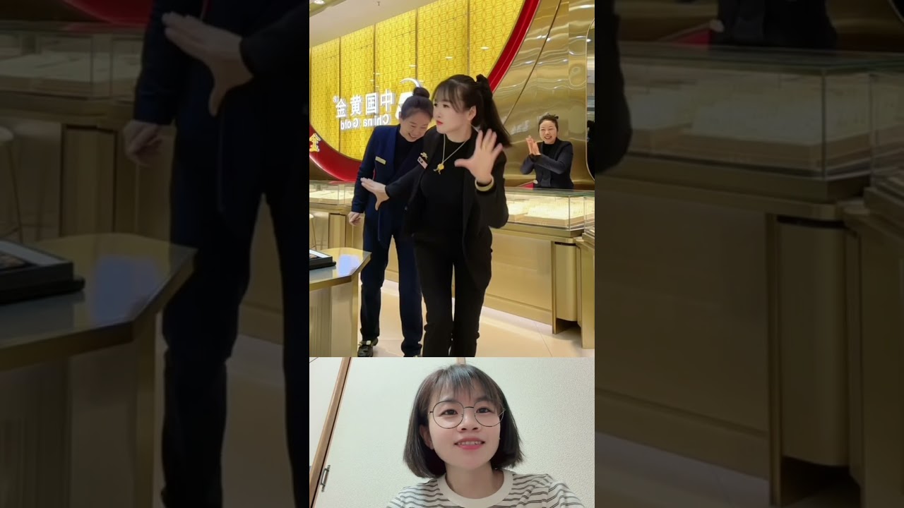 どんなダンスかな🤣#music #love #song #coversong #singersongwriter #trump #duet #웃긴영상 #한국쇼츠 #유머 #짧은영상