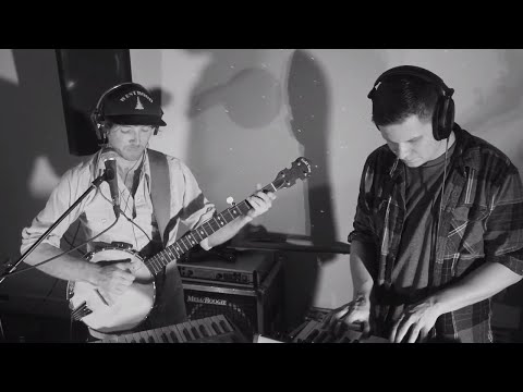 Moontricks - Home (Live Looping Video)