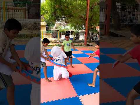 1: 4 vs 1 Self-Defense! How to Escape Multiple Attackers 🥋#MultipleAttackers #MartialArtsCoach