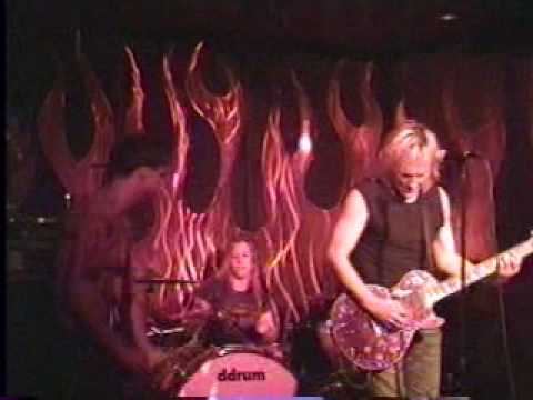 CC DEVILLE (POISON) Samantha 7-Cat Club Cover Girl.mpg