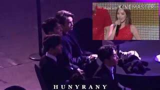 EXO watching KARD perform HOLA HOLA(AAA 2017)