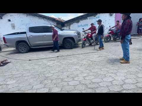 Recorrido de los Gateadores de viernes Santos de los Gateadores en San Andres Sajcabajá